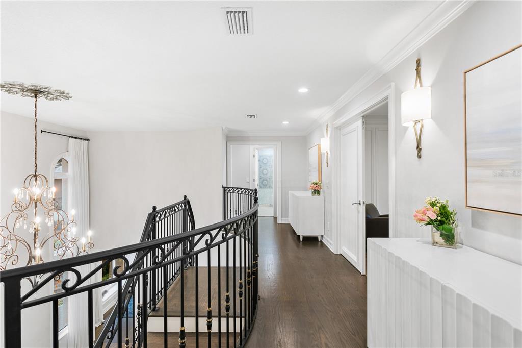 Tampa, Florida, 33613, United States, 7 Bedrooms Bedrooms, ,8 BathroomsBathrooms,Residential,For Sale,1979226