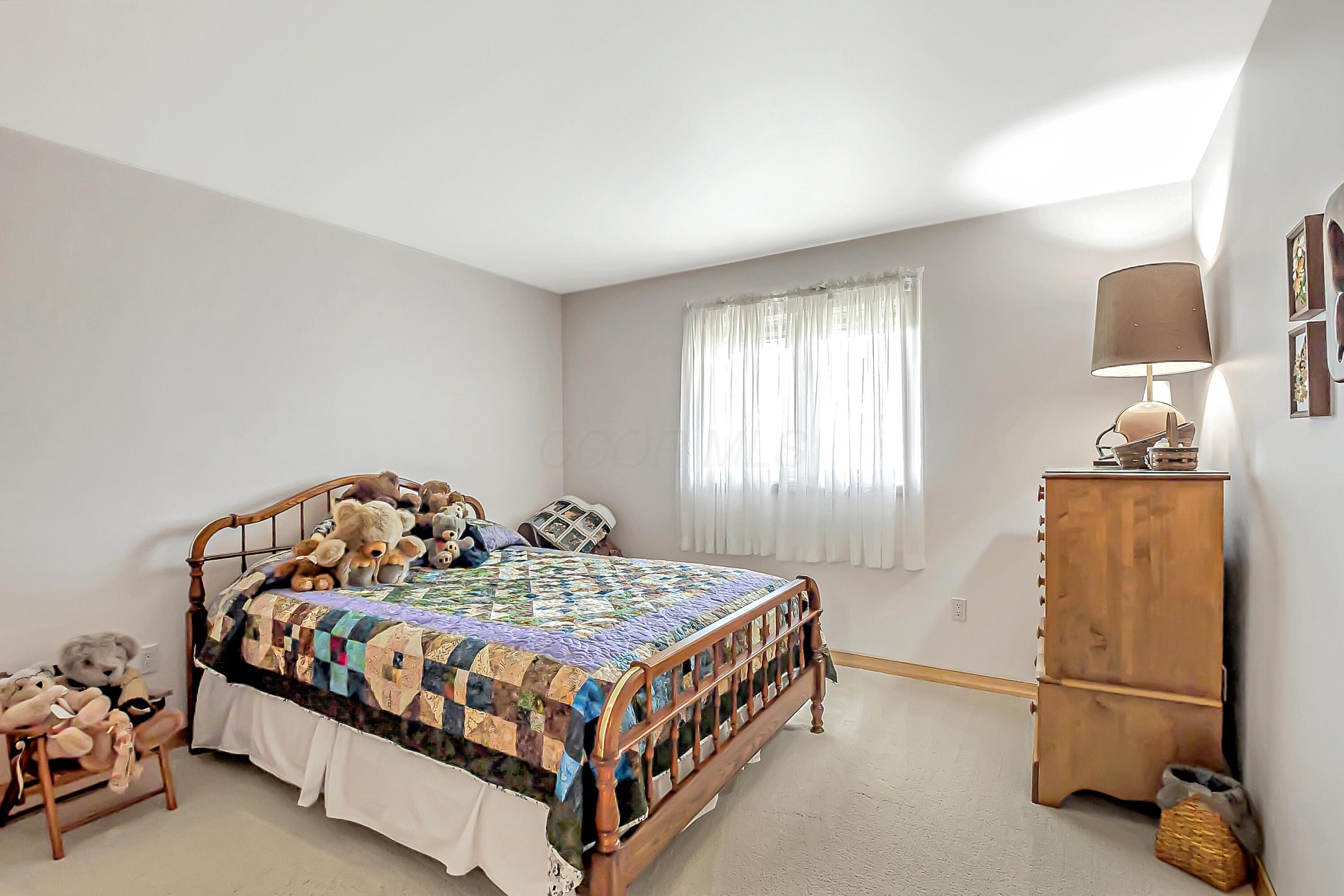 Zanesville, Ohio, 43701, United States, 4 Bedrooms Bedrooms, ,3 BathroomsBathrooms,Residential,For Sale,1766753