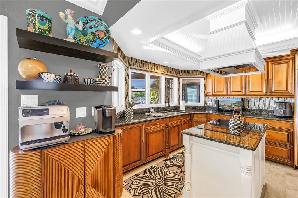 St Petersburg, Florida, 33715, United States, 4 Bedrooms Bedrooms, ,5 BathroomsBathrooms,Residential,For Sale,1999732