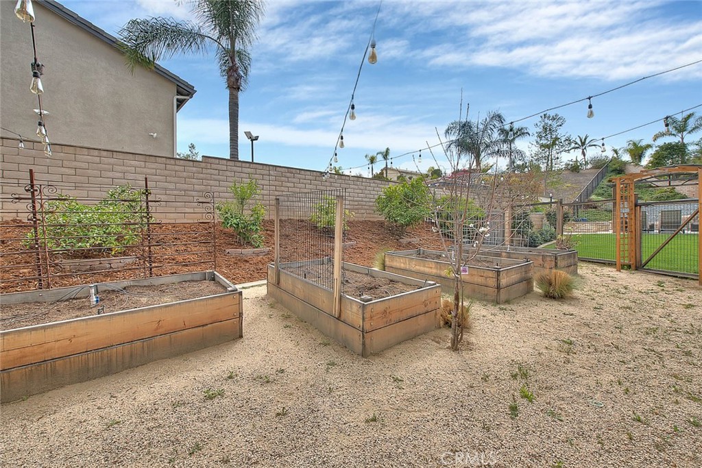 Corona, California, 92881, United States, 6 Bedrooms Bedrooms, ,6 BathroomsBathrooms,Residential,For Sale,1810577