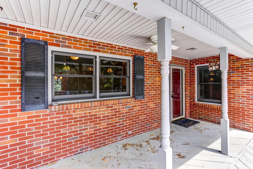Blairsville, Georgia, 30512, United States, 4 Bedrooms Bedrooms, ,3 BathroomsBathrooms,Residential,For Sale,1930011