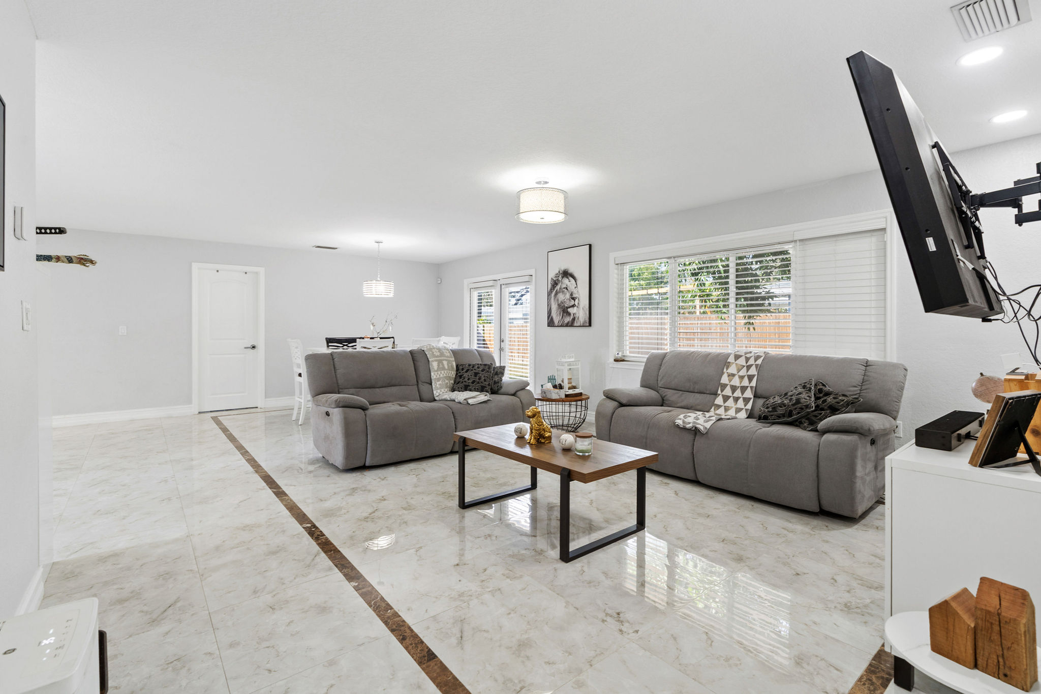 Largo, Florida, 33771, United States, 4 Bedrooms Bedrooms, ,2 BathroomsBathrooms,Residential,For Sale,2005183