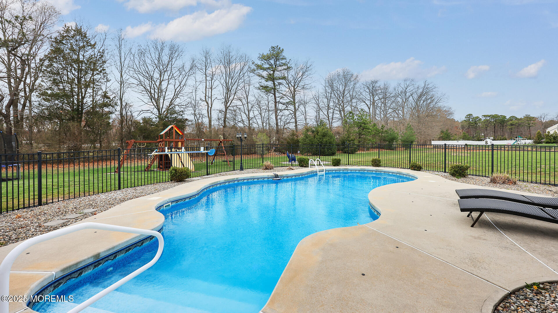 Jackson, New Jersey, 08527, United States, 5 Bedrooms Bedrooms, ,4 BathroomsBathrooms,Residential,For Sale,1779386