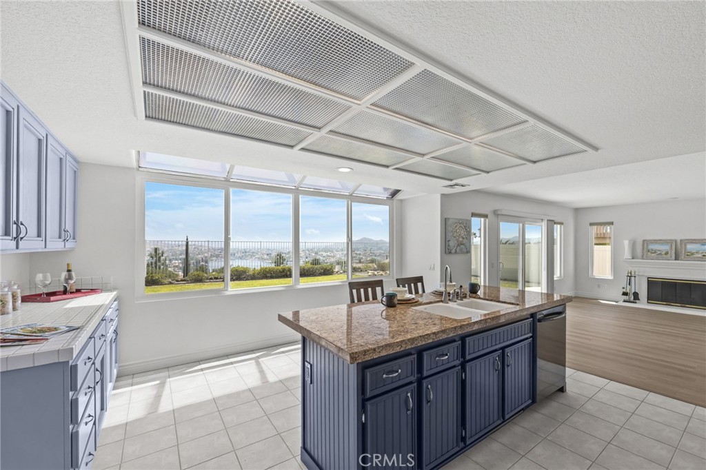 Lake Elsinore, California, 92532, United States, 4 Bedrooms Bedrooms, ,3 BathroomsBathrooms,Residential,For Sale,2048913