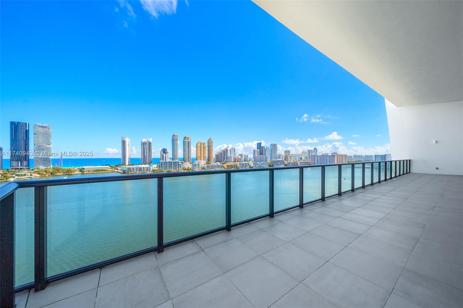 Aventura, Florida, 33160, United States, 6 Bedrooms Bedrooms, ,8 BathroomsBathrooms,Residential,For Sale,1708422