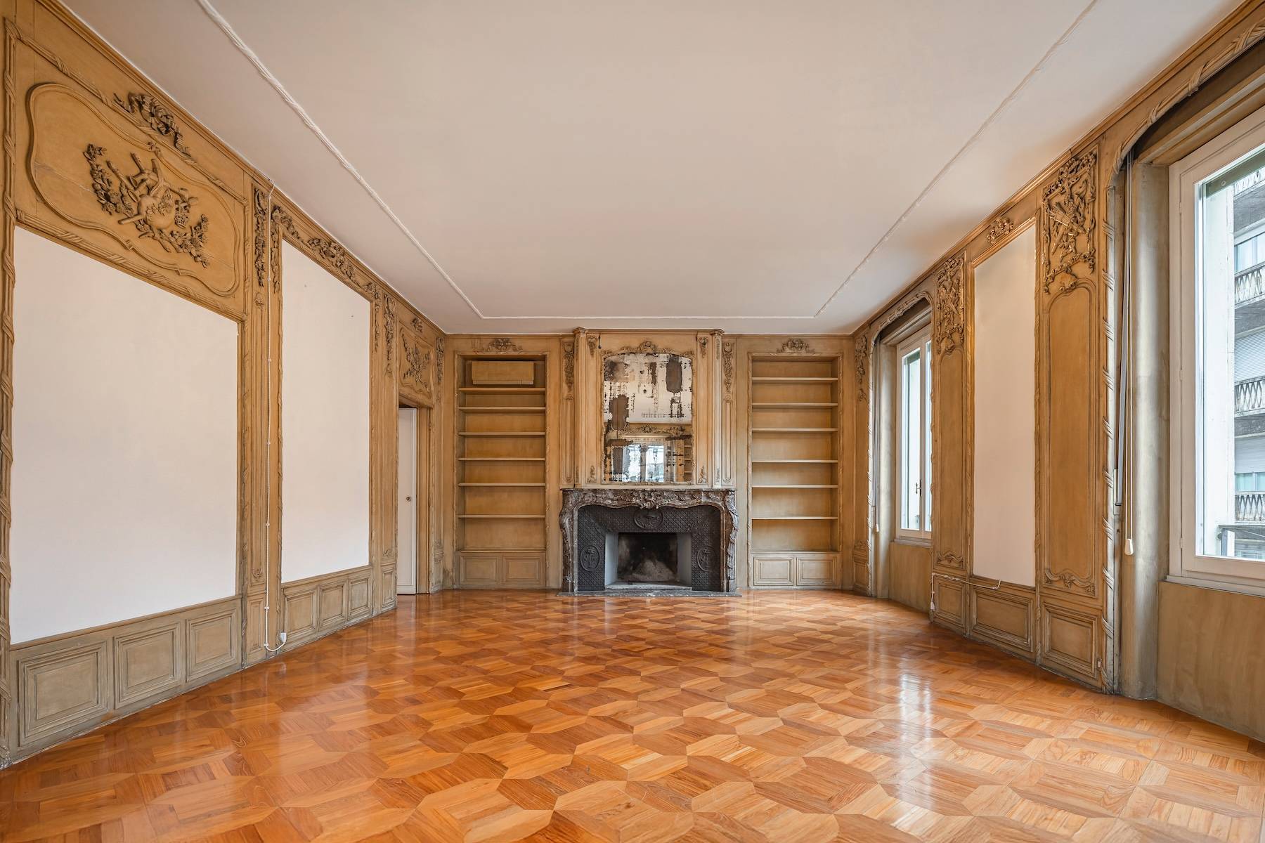  Exclusive Historic Residence with Original Frescoes - 物件實景