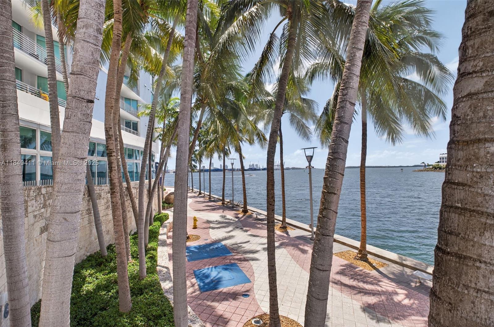 Miami, Florida, 33131, United States, 2 Bedrooms Bedrooms, ,2 BathroomsBathrooms,Residential,For Sale,1906062
