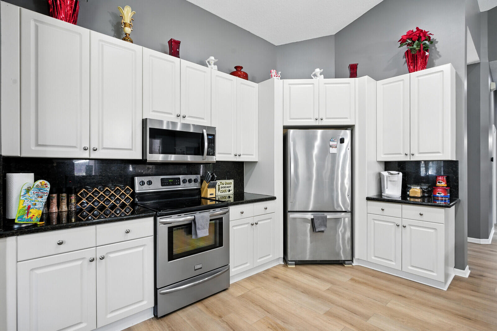 West Palm Beach, Florida, 33411, United States, 2 Bedrooms Bedrooms, ,2 BathroomsBathrooms,Residential,For Sale,1907135