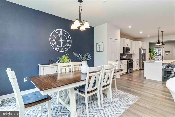 Cheltenham, Pennsylvania, 19012, United States, 3 Bedrooms Bedrooms, ,4 BathroomsBathrooms,Residential,For Sale,1887718