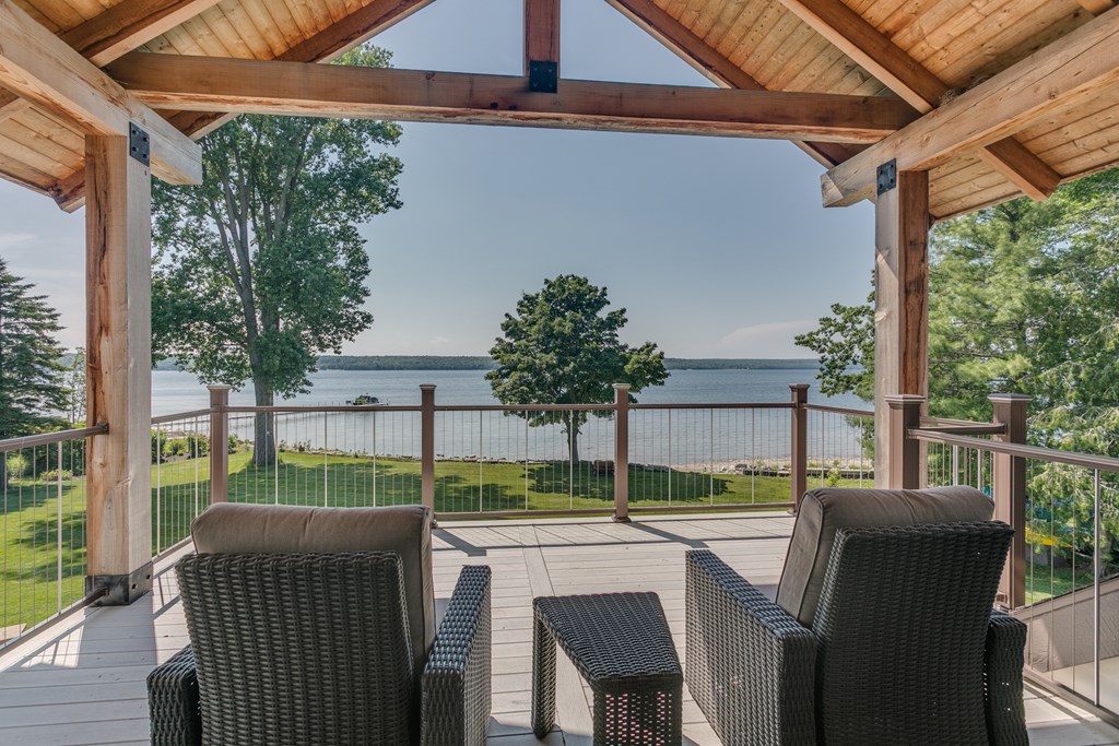 Sturgeon Bay, Wisconsin, 54235, United States, 3 Bedrooms Bedrooms, ,5 BathroomsBathrooms,Residential,For Sale,1941719