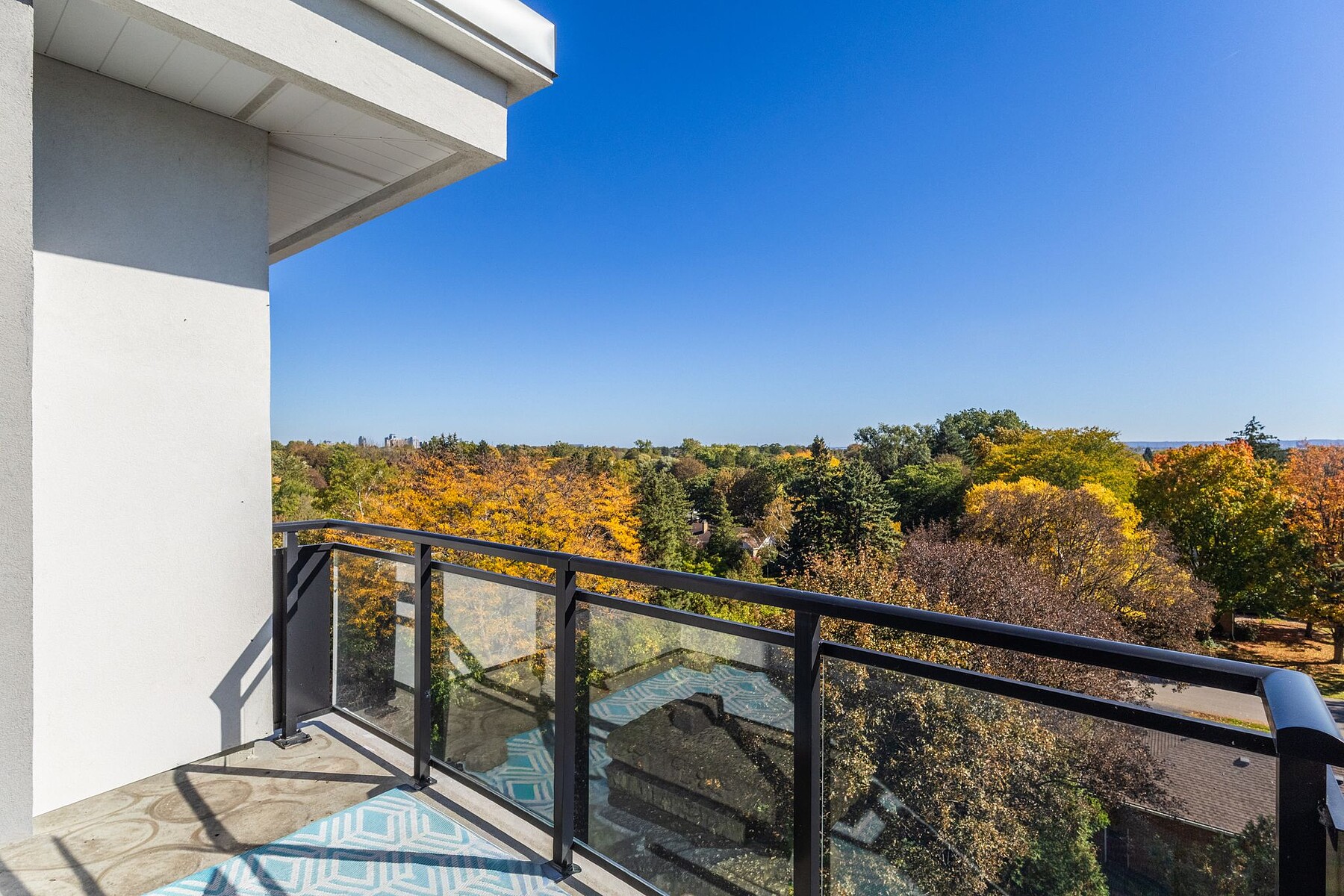  Modern Condo Livin - 物件實景
