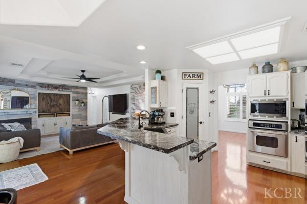 Hanford, California, 93230, United States, 4 Bedrooms Bedrooms, ,2 BathroomsBathrooms,Residential,For Sale,1976494