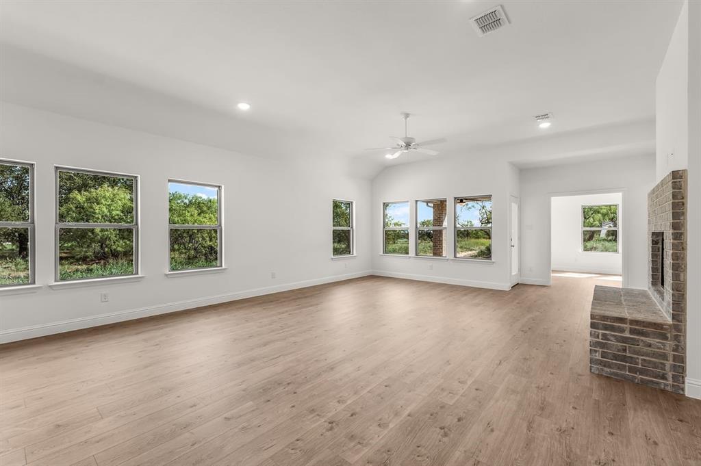 Brock, Texas, 76087, United States, 4 Bedrooms Bedrooms, ,3 BathroomsBathrooms,Residential,For Sale,1979509