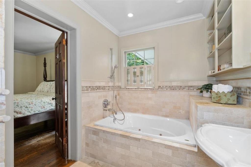 Sandy Springs, Georgia, 30342, United States, 4 Bedrooms Bedrooms, ,3 BathroomsBathrooms,Residential,For Sale,1912192