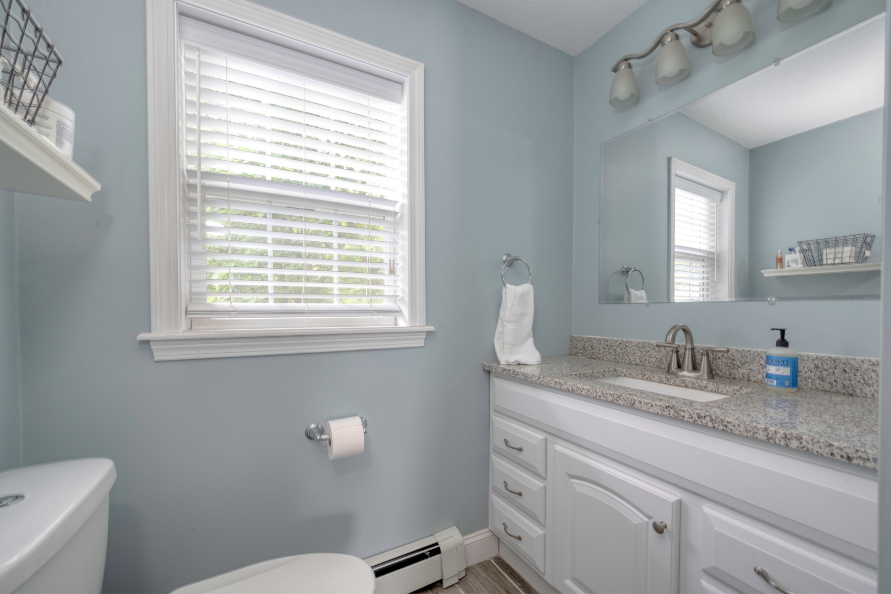Holbrook, Massachusetts, 02343, United States, 4 Bedrooms Bedrooms, ,3 BathroomsBathrooms,Residential,For Sale,1910565