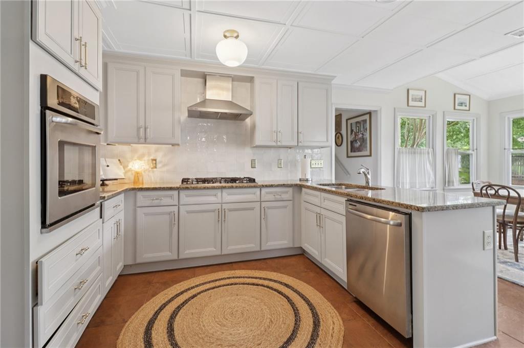 Marietta, Georgia, 30062, United States, 4 Bedrooms Bedrooms, ,3 BathroomsBathrooms,Residential,For Sale,1905534