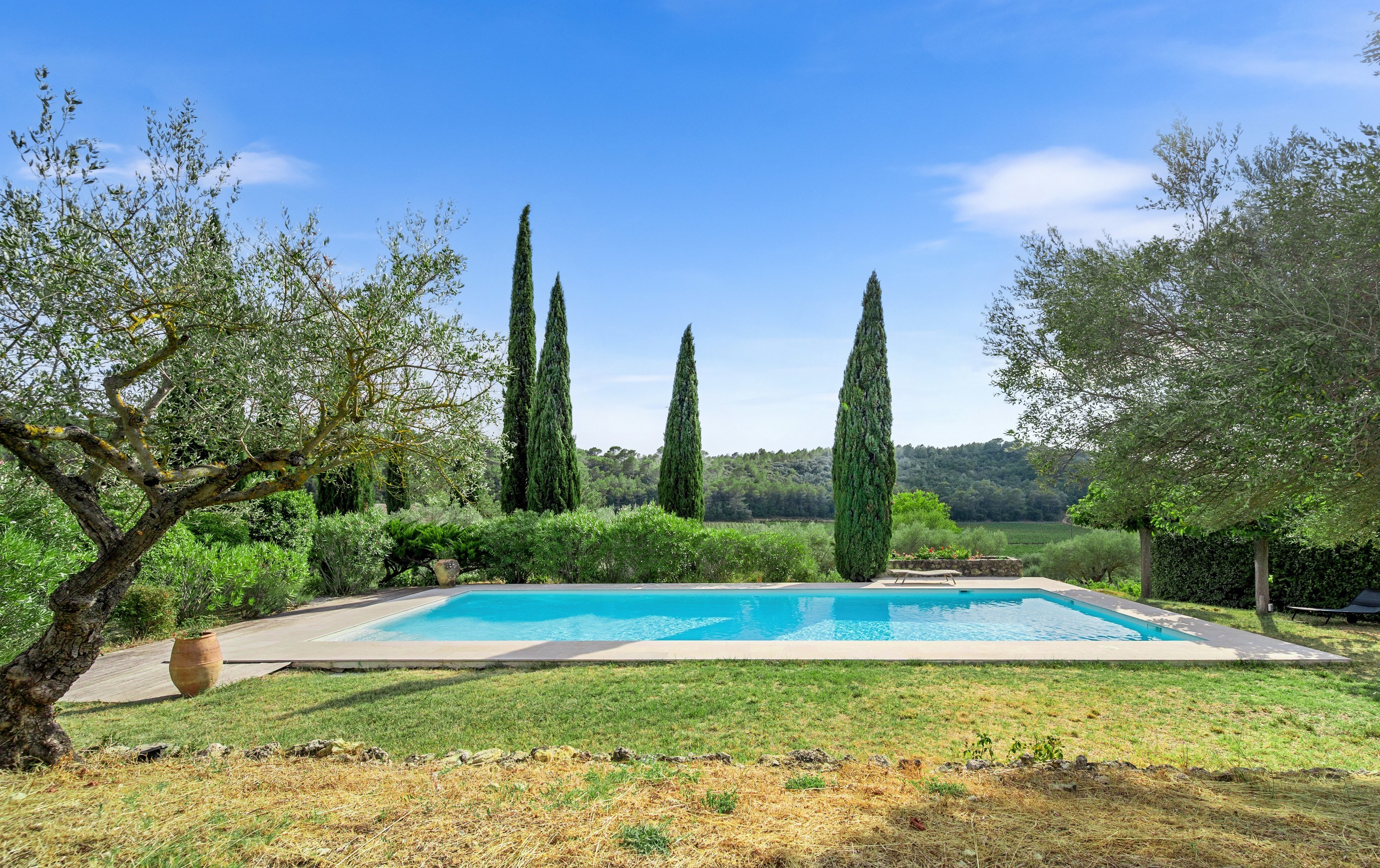  Exceptional Provençal Estate – Elegant Bastide with Pool Amidst Vineyards - 物件實景