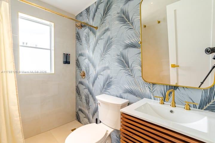 Miami Beach, Florida, 33139, United States, 5 Bedrooms Bedrooms, ,5 BathroomsBathrooms,Residential,For Sale,1785571