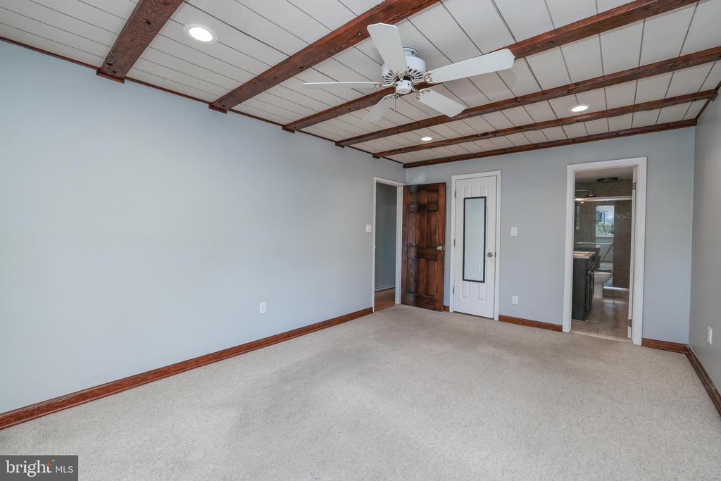 Trenton, New Jersey, 08618, United States, 4 Bedrooms Bedrooms, ,3 BathroomsBathrooms,Residential,For Sale,1995811