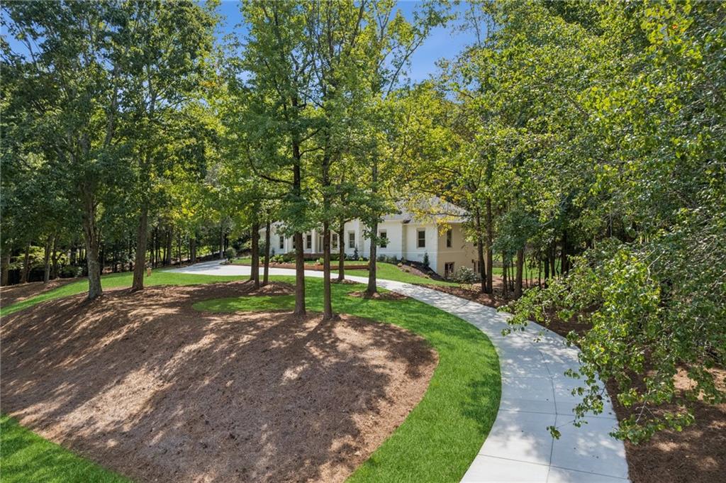 Alpharetta, Georgia, 30004, United States, 5 Bedrooms Bedrooms, ,7 BathroomsBathrooms,Residential,For Sale,1978962