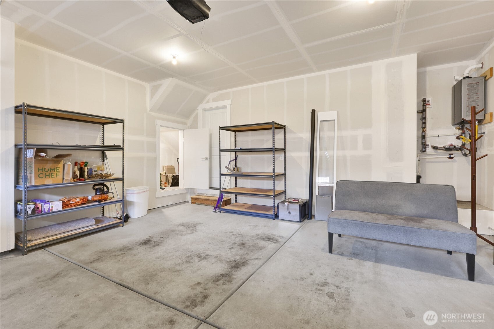 Lynnwood, Washington, 98087, United States, 4 Bedrooms Bedrooms, ,2 BathroomsBathrooms,Residential,For Sale,1990492