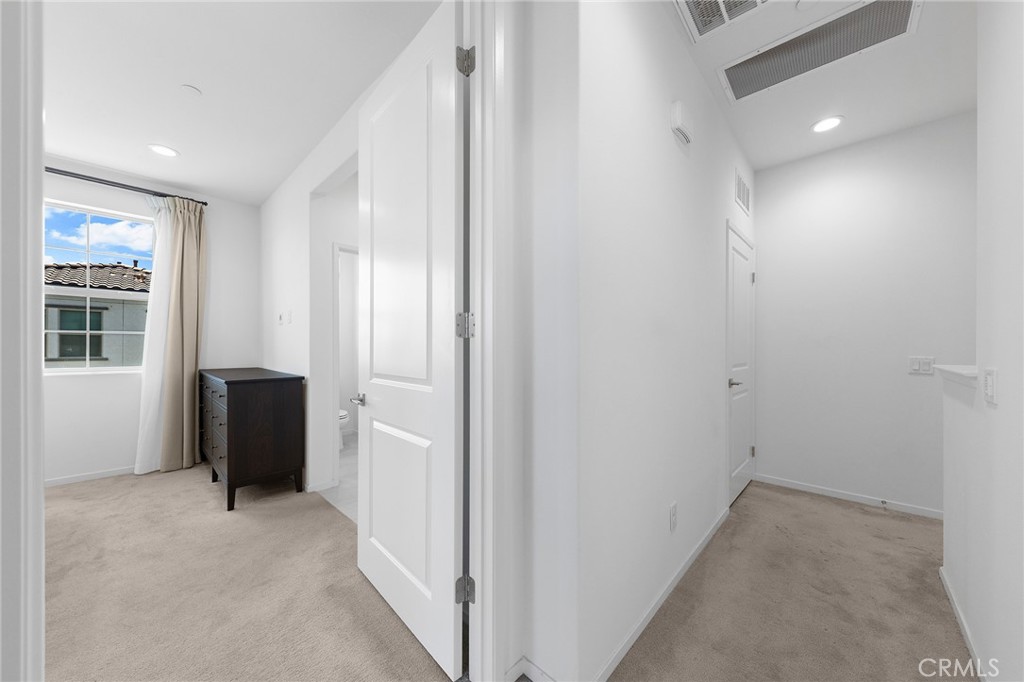 Chino, California, 91708, United States, 2 Bedrooms Bedrooms, ,3 BathroomsBathrooms,Residential,For Sale,1932480