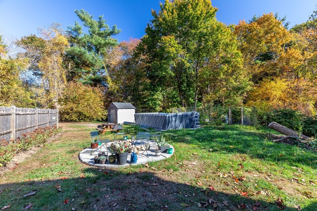 Carver, Massachusetts, 02330, United States, 2 Bedrooms Bedrooms, ,2 BathroomsBathrooms,Residential,For Sale,1983292