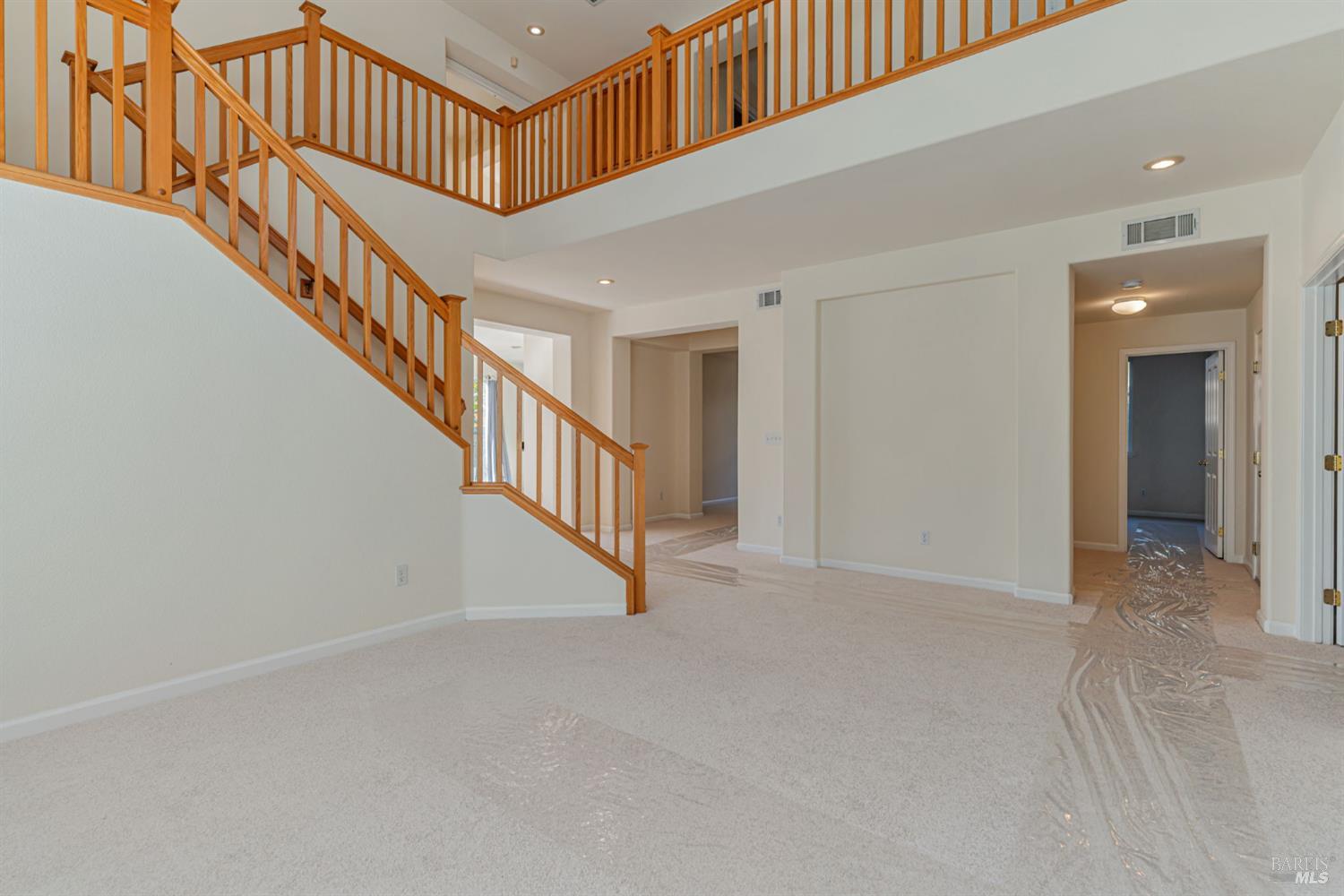 Vallejo, California, 94591, United States, 5 Bedrooms Bedrooms, ,4 BathroomsBathrooms,Residential,For Sale,1985746