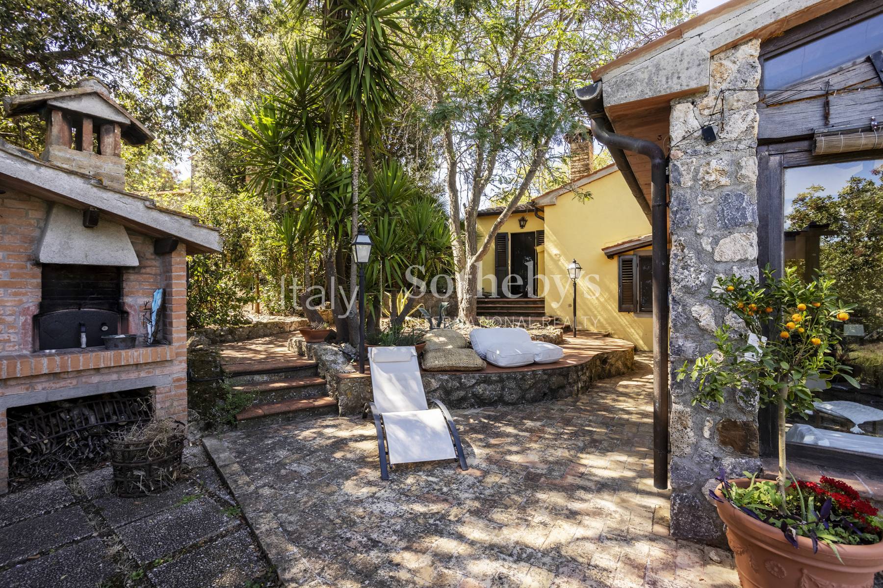  Tuscan farmhouse with outbuilding to restore - 物件實景