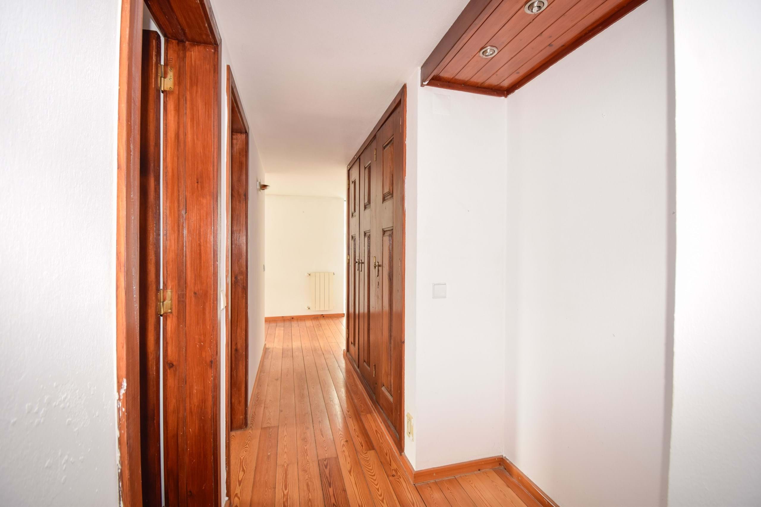 Sintra, Lisbon, 2705-001, PT, 3 Bedrooms Bedrooms, ,3 BathroomsBathrooms,Residential,For Sale,1761752