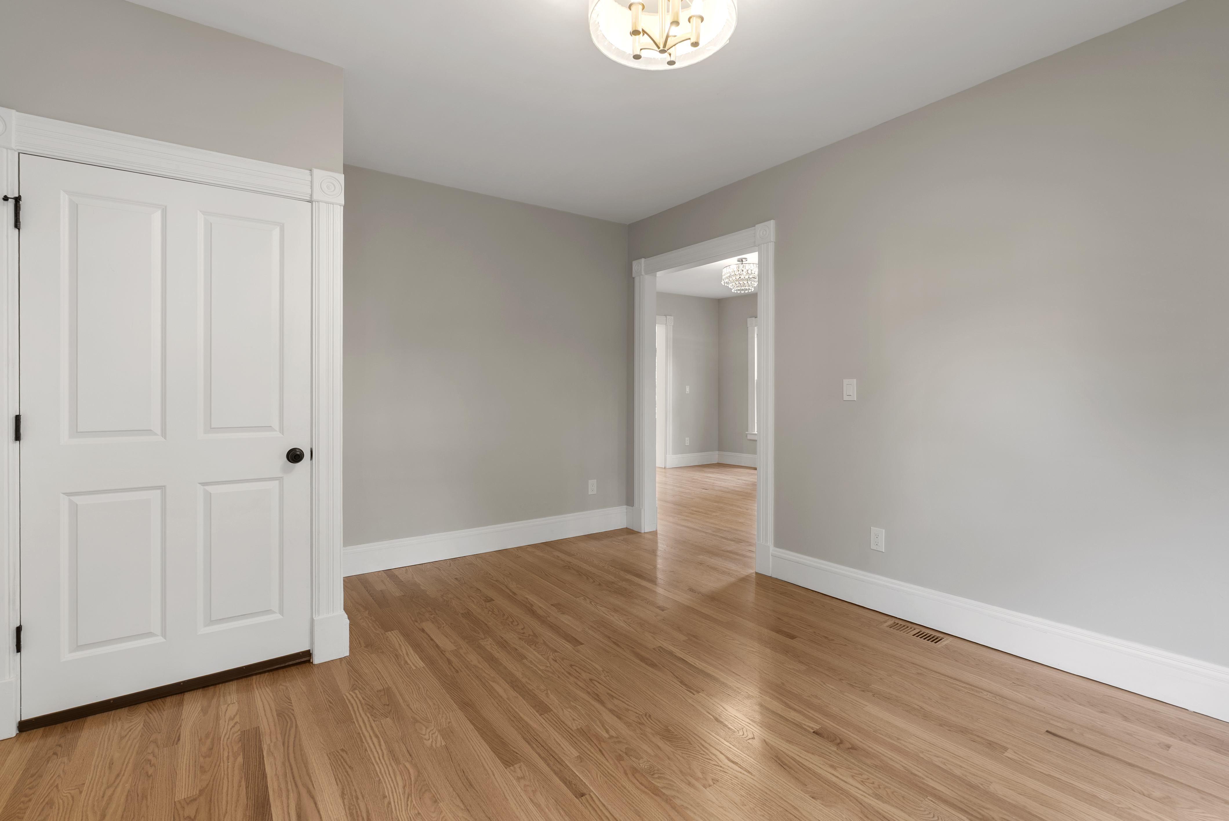  102 Huntington Street - 物件實景