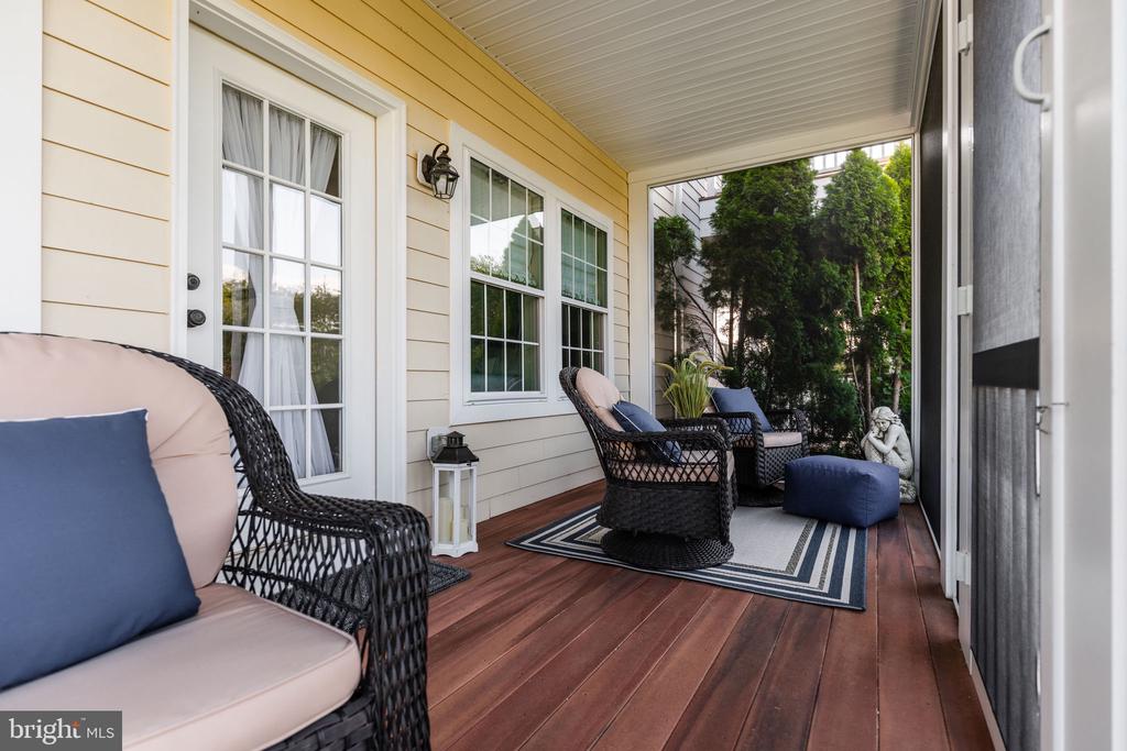 Chestertown, Maryland, 21620, United States, 2 Bedrooms Bedrooms, ,3 BathroomsBathrooms,Residential,For Sale,1949914