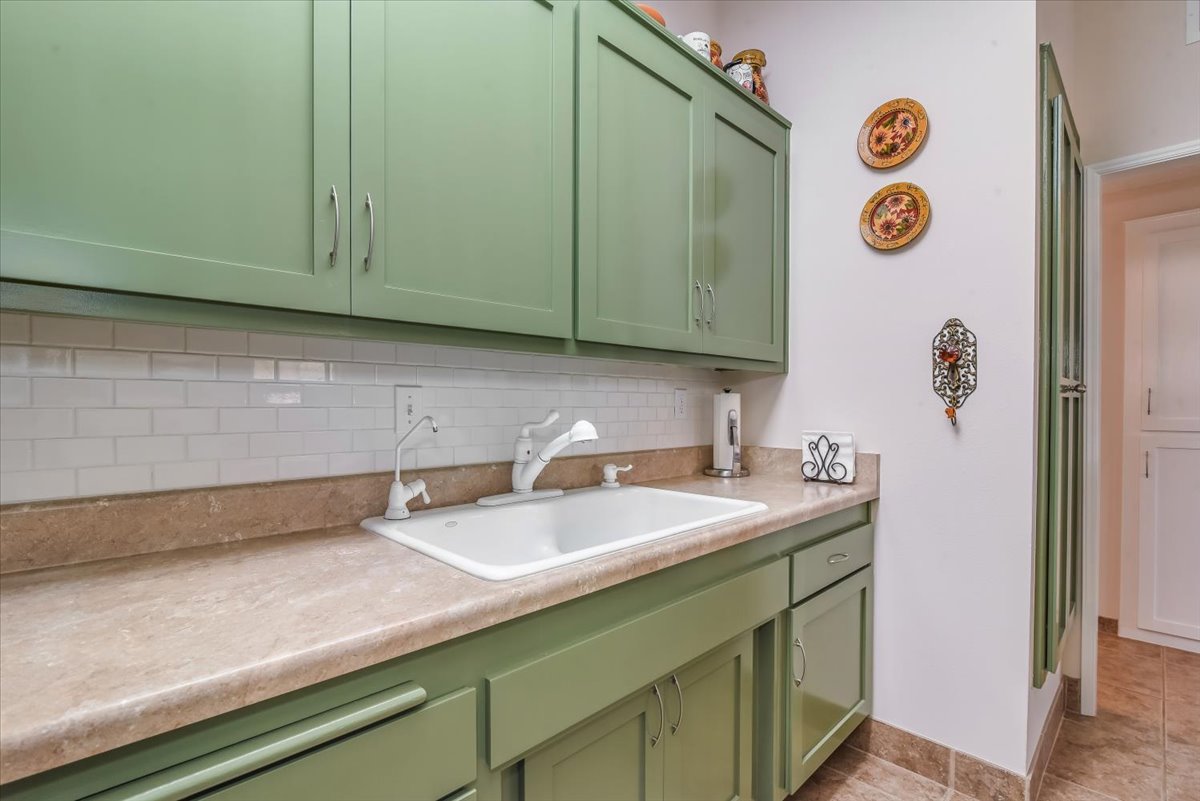 Lompoc, California, 93436, United States, 3 Bedrooms Bedrooms, ,1 BathroomBathrooms,Residential,For Sale,1906815