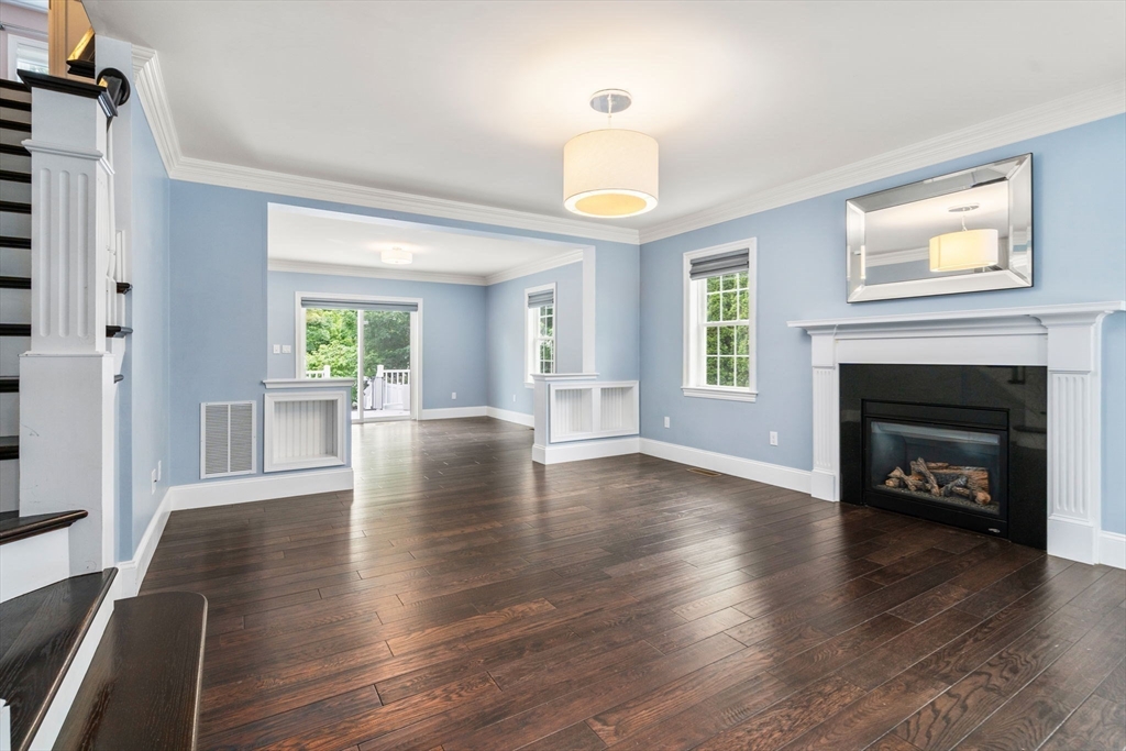 Natick, Massachusetts, 01760, United States, 3 Bedrooms Bedrooms, ,3 BathroomsBathrooms,Residential,For Sale,1941867