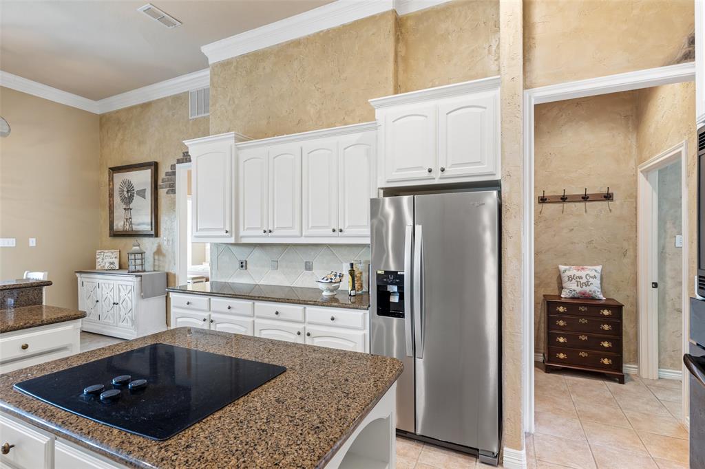 Granbury, Texas, 76049, United States, 3 Bedrooms Bedrooms, ,3 BathroomsBathrooms,Residential,For Sale,1816567