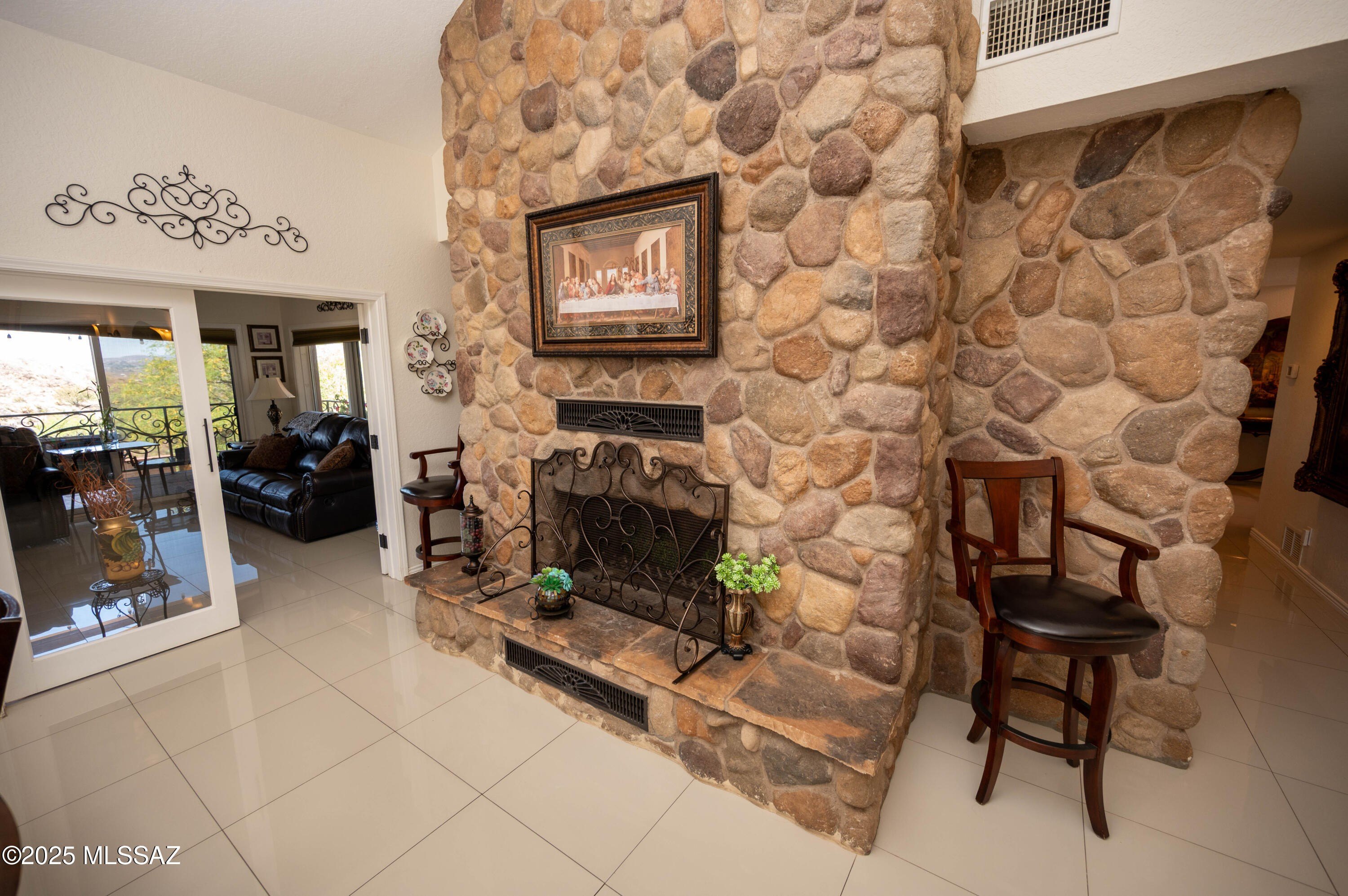 Nogales, Arizona, 85621, United States, 4 Bedrooms Bedrooms, ,4 BathroomsBathrooms,Residential,For Sale,1974525