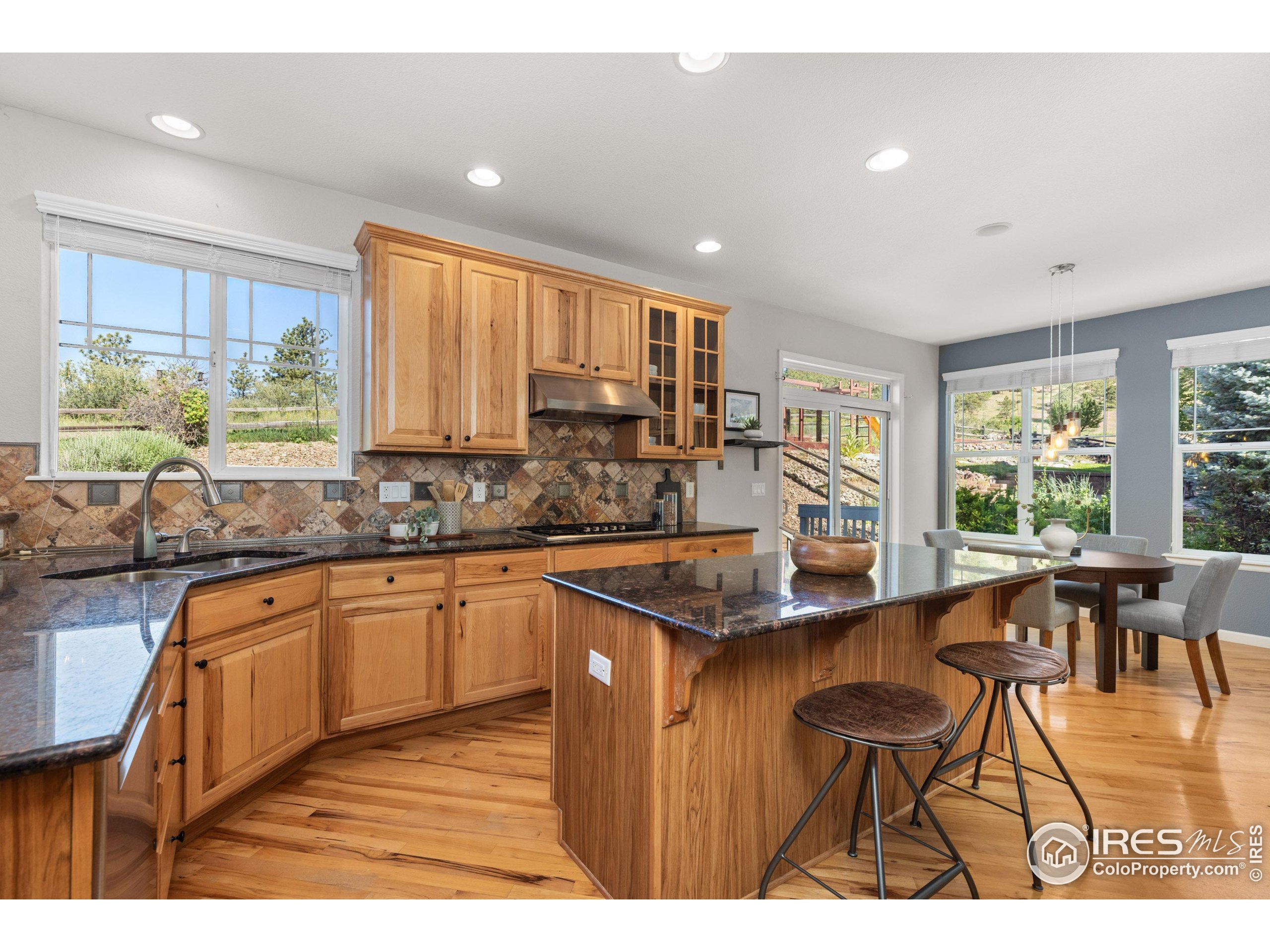 Lyons, Colorado, 80540, United States, 4 Bedrooms Bedrooms, ,3 BathroomsBathrooms,Residential,For Sale,1865994