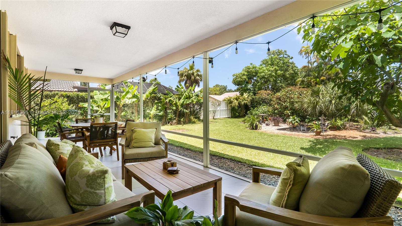 Coral Springs, Florida, 33071, United States, 3 Bedrooms Bedrooms, ,2 BathroomsBathrooms,Residential,For Sale,1857646