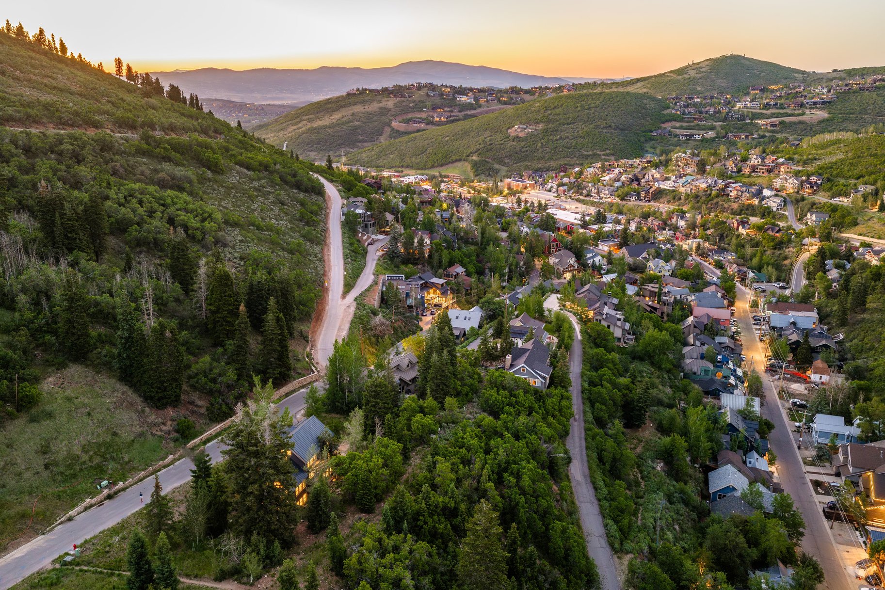  Old Town Opportunity Perched above Daly Canyon and Main Street - 物件實景