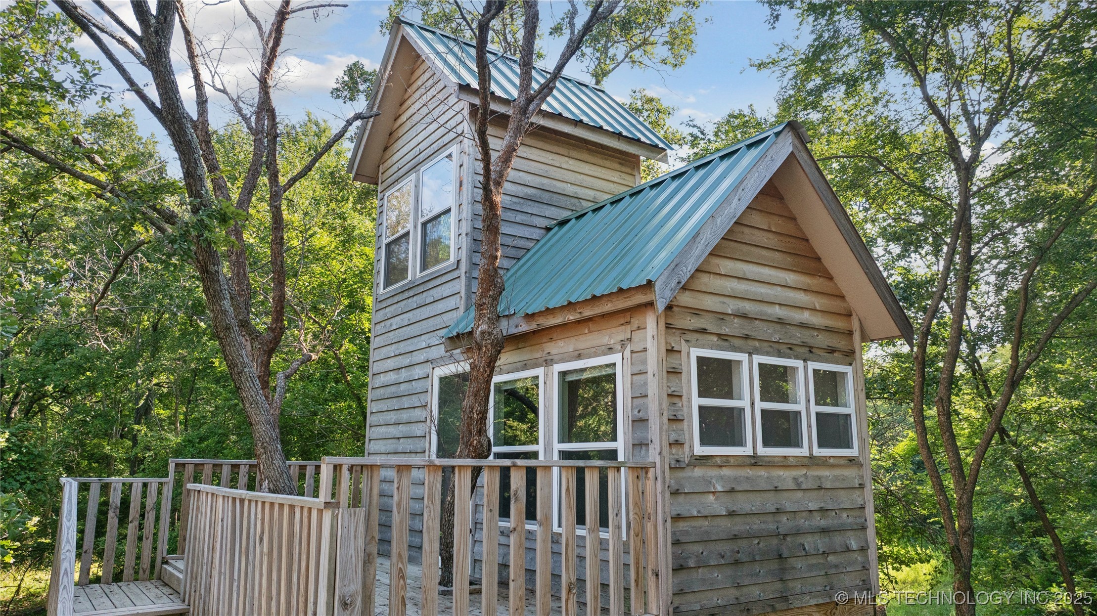 Henryetta, Oklahoma, 74437, United States, 3 Bedrooms Bedrooms, ,2 BathroomsBathrooms,Residential,For Sale,1907675