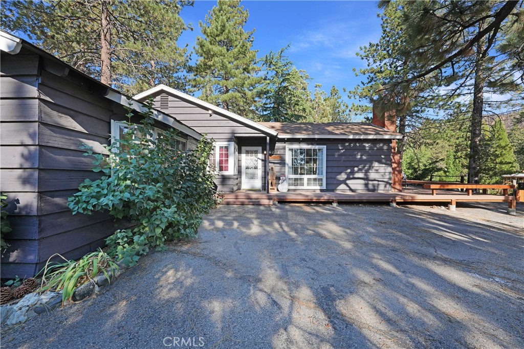 Wrightwood, California, 92397, United States, 3 Bedrooms Bedrooms, ,2 BathroomsBathrooms,Residential,For Sale,1959217