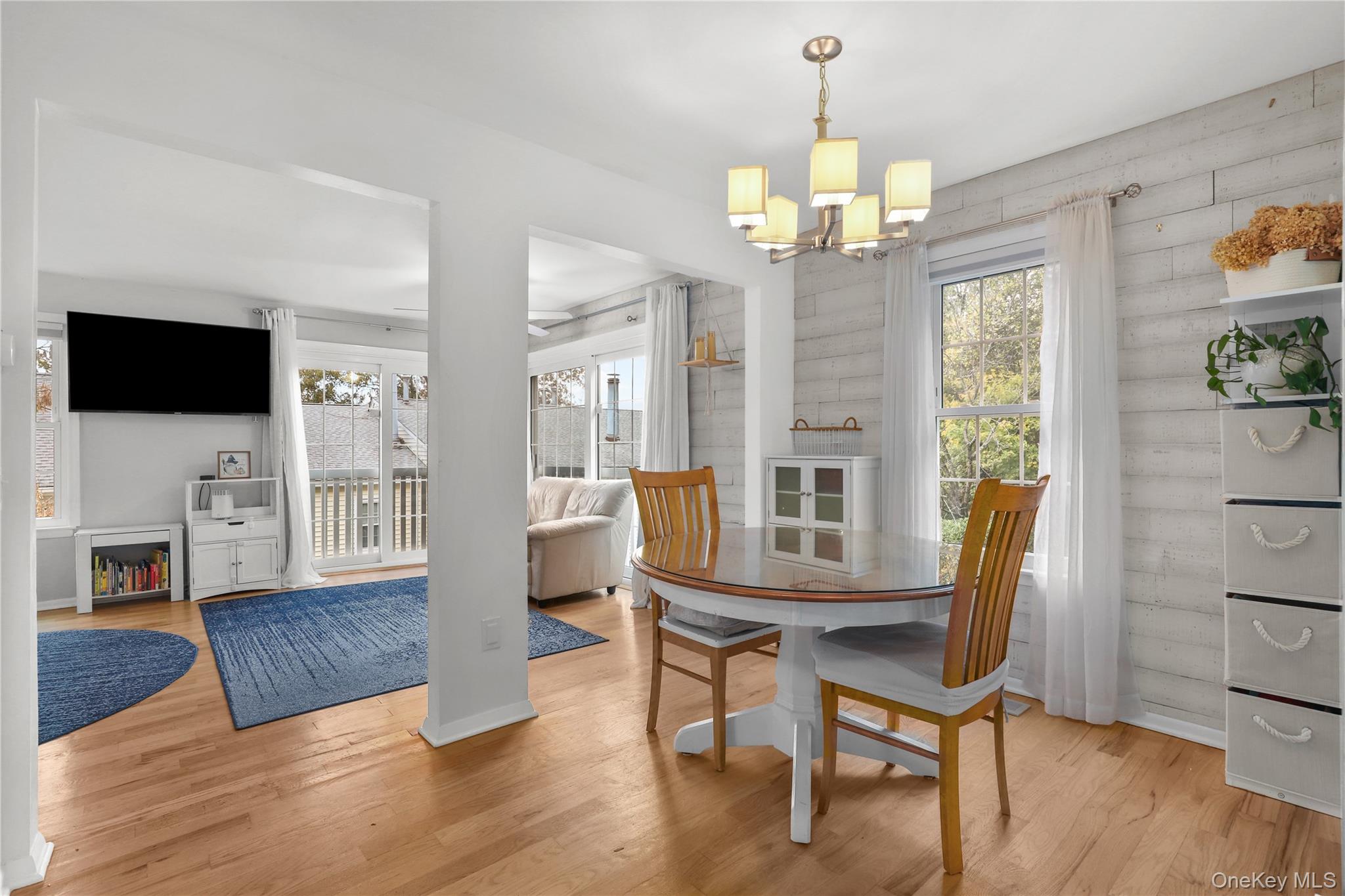 Tarrytown, New York, 10591, United States, 1 Bedroom Bedrooms, ,2 BathroomsBathrooms,Residential,For Sale,2006049