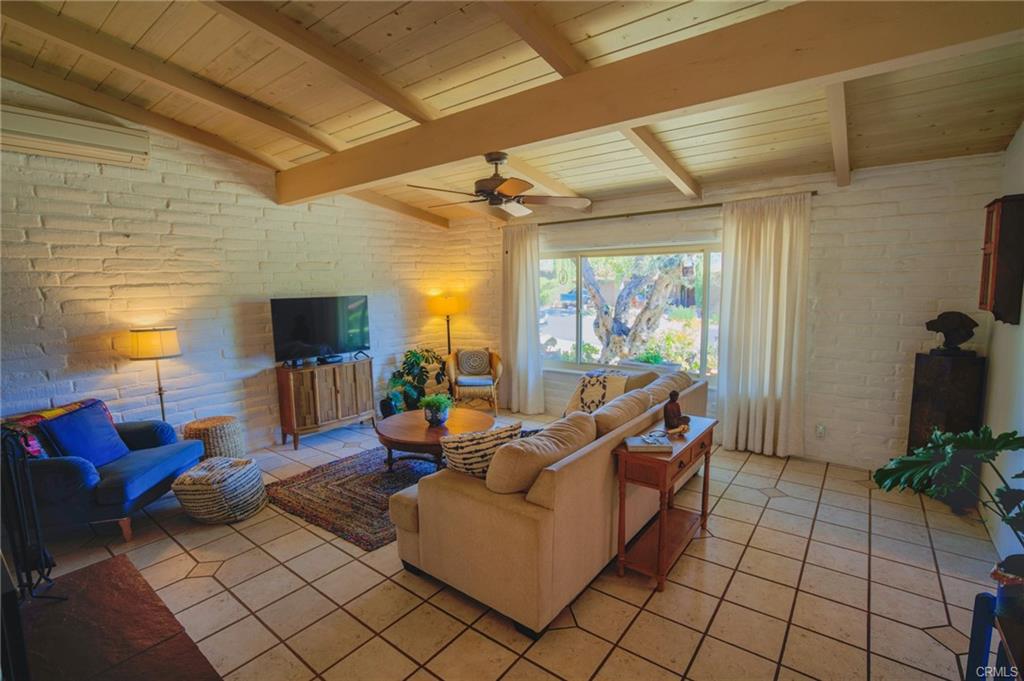 Fallbrook, California, 92028, United States, 2 Bedrooms Bedrooms, ,2 BathroomsBathrooms,Residential,For Sale,1978421