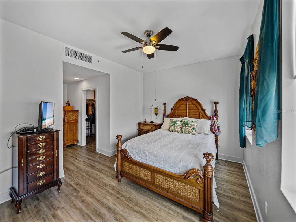 Tampa, Florida, 33602, United States, 1 Bedroom Bedrooms, ,2 BathroomsBathrooms,Residential,For Sale,1807675