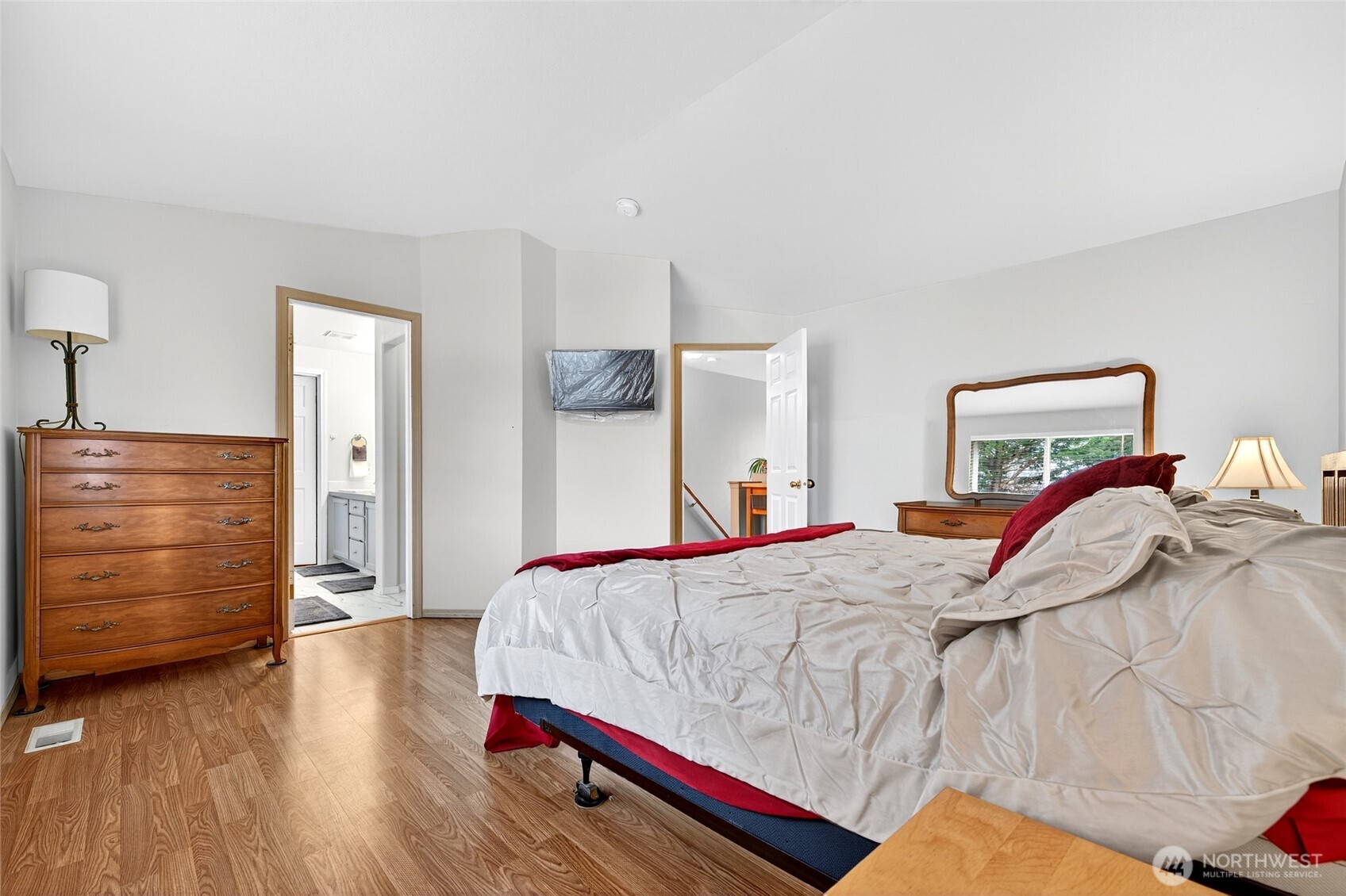 Tacoma, Washington, 98446, United States, 3 Bedrooms Bedrooms, ,3 BathroomsBathrooms,Residential,For Sale,1995150