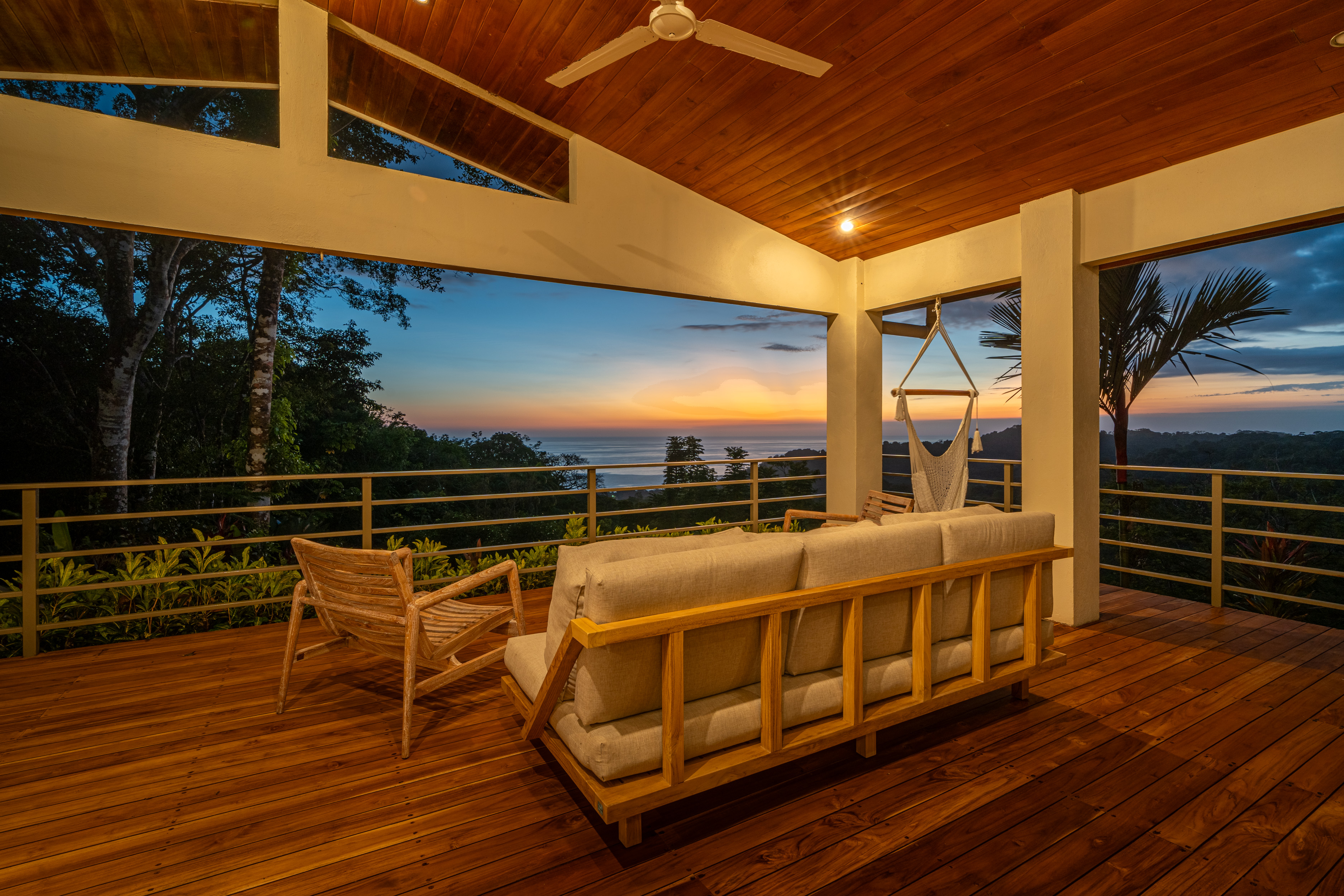 Dominical, Puntarenas, 60504, CR, 7 Bedrooms Bedrooms, ,7 BathroomsBathrooms,Residential,For Sale,1997378