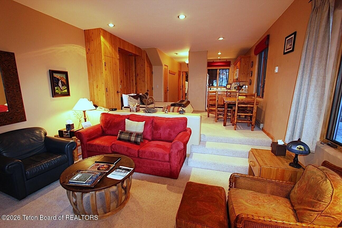 Jackson, Wyoming, 83001, United States, 2 Bedrooms Bedrooms, ,1 BathroomBathrooms,Residential,For Sale,2009711