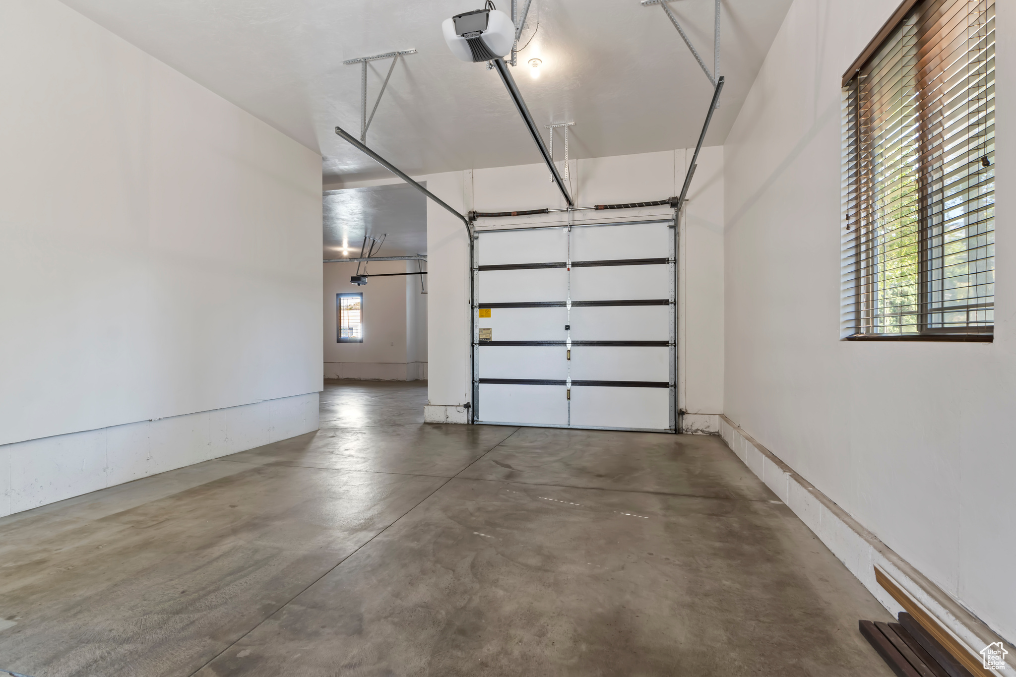 Salt Lake City, Utah, 84109, United States, 4 Bedrooms Bedrooms, ,3 BathroomsBathrooms,Residential,For Sale,1999882