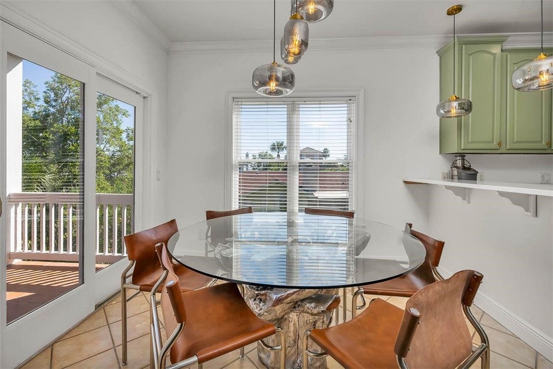 Brunswick, Georgia, 31520, United States, 3 Bedrooms Bedrooms, ,3 BathroomsBathrooms,Residential,For Sale,1895763