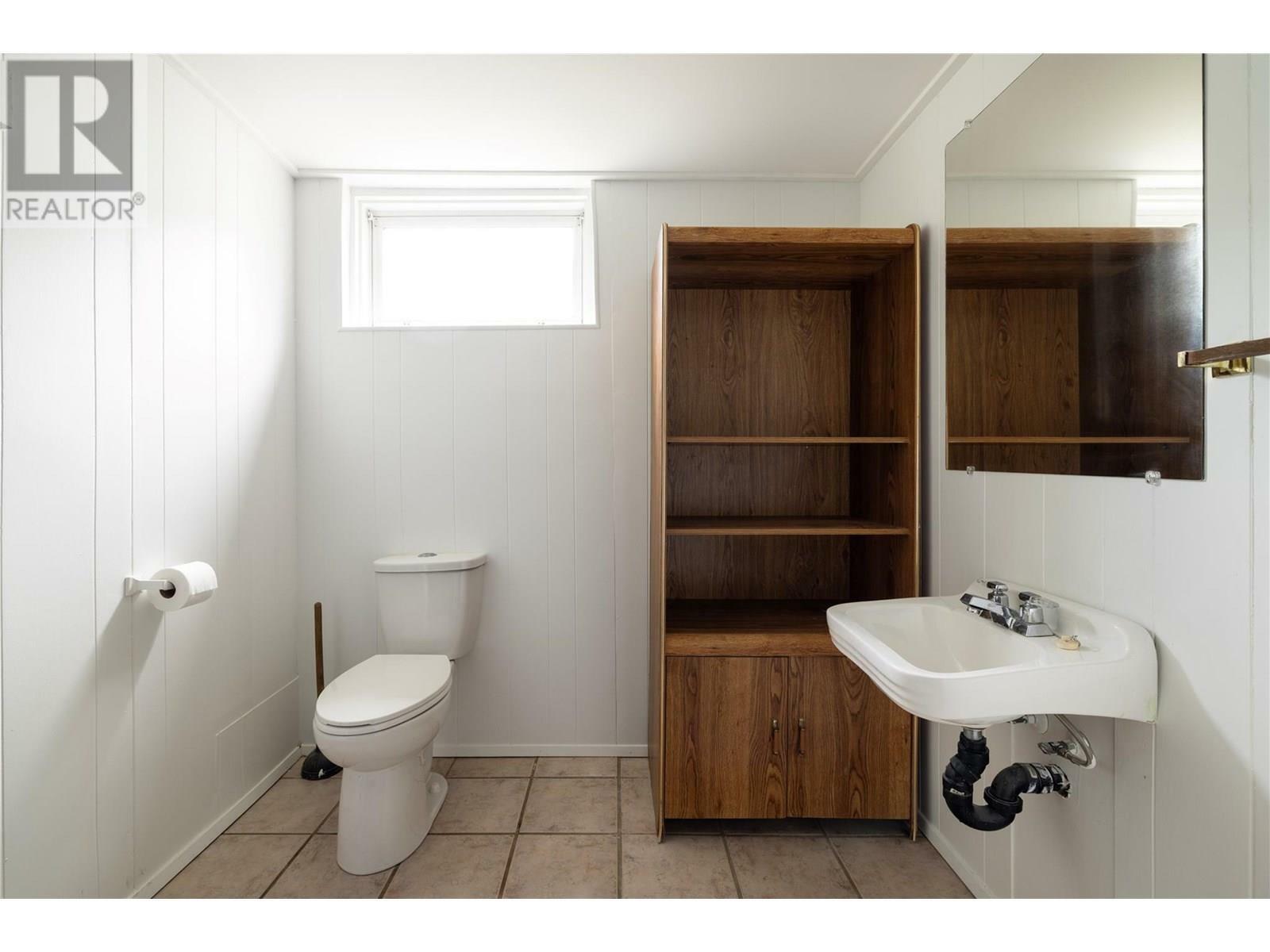 VERNON, British Columbia, V1T 3C2, CA, 4 Bedrooms Bedrooms, ,1 BathroomBathrooms,Residential,For Sale,1874937